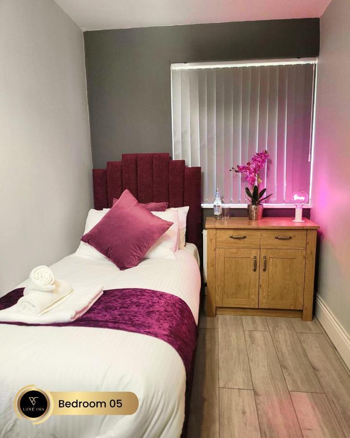 Nr Birmingham City Centre, 5 Bed, Luxe Inn Buitenkant foto